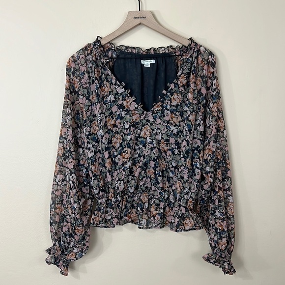 American Eagle Outfitters Tops - American Eagle floral long sleeve blouse